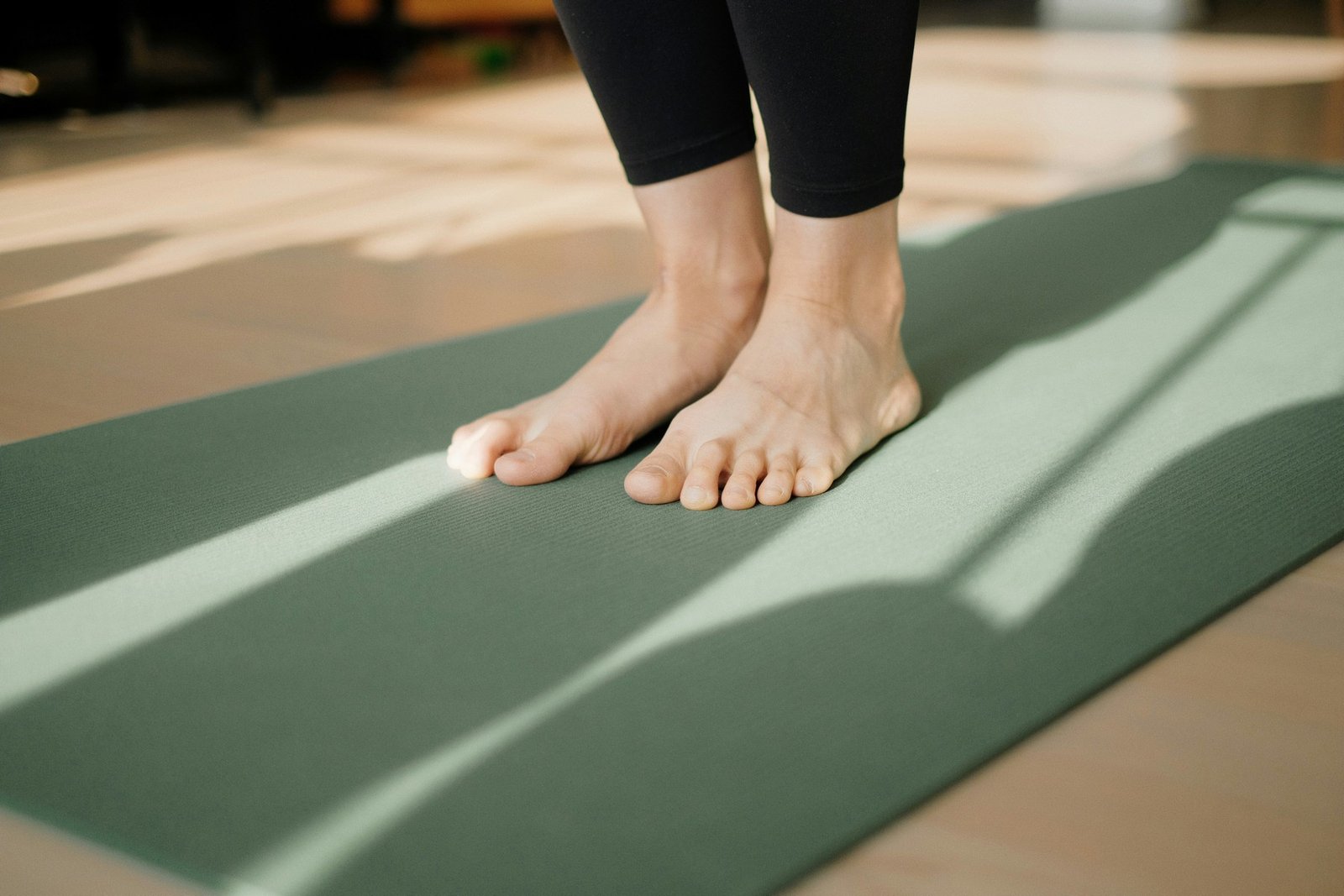 Yogamatte nach dem Sport abwischen